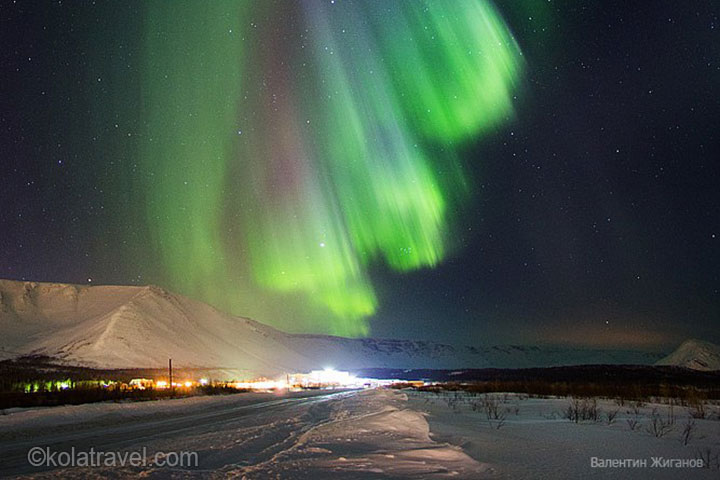 To see the Northern Lights and get to know Russian Lapland, you should come to the Murmansk region on the Kola Peninsula. Visit the largest world city above the Arctic Circle, Snow Village, Khibiny Mountains by snowmobile, reindeers, sleigh rides with husky dogs, Teriberka village and the Arctic Ocean and much more above the Arctic Circle at the 69th parallel - Kola Travel.